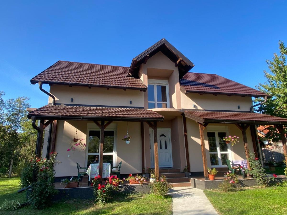 Kod Cika Brke Vrdnik Exterior foto
